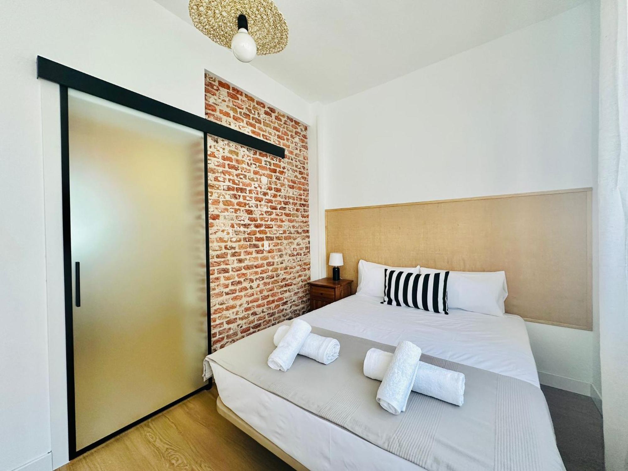 Autentic Boutique Moncloa Madrid Buitenkant foto