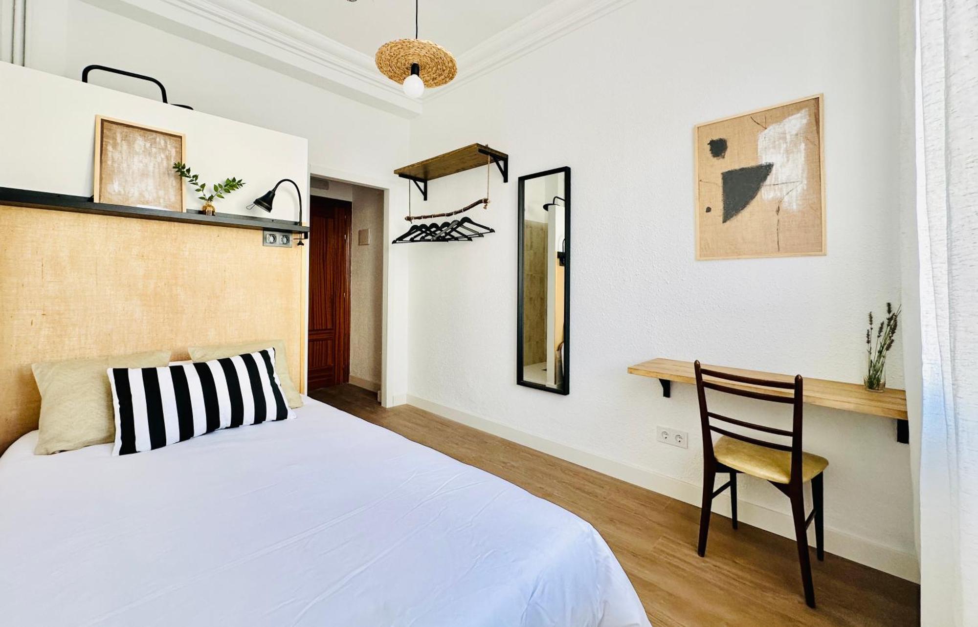 Autentic Boutique Moncloa Madrid Buitenkant foto